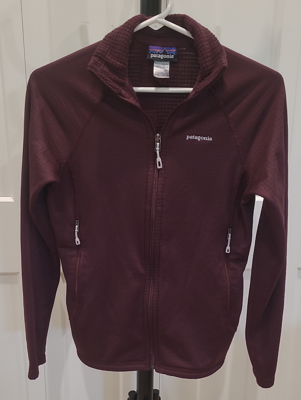 Patagonia R2 Techface Zip-Up Jacket in Burgundy